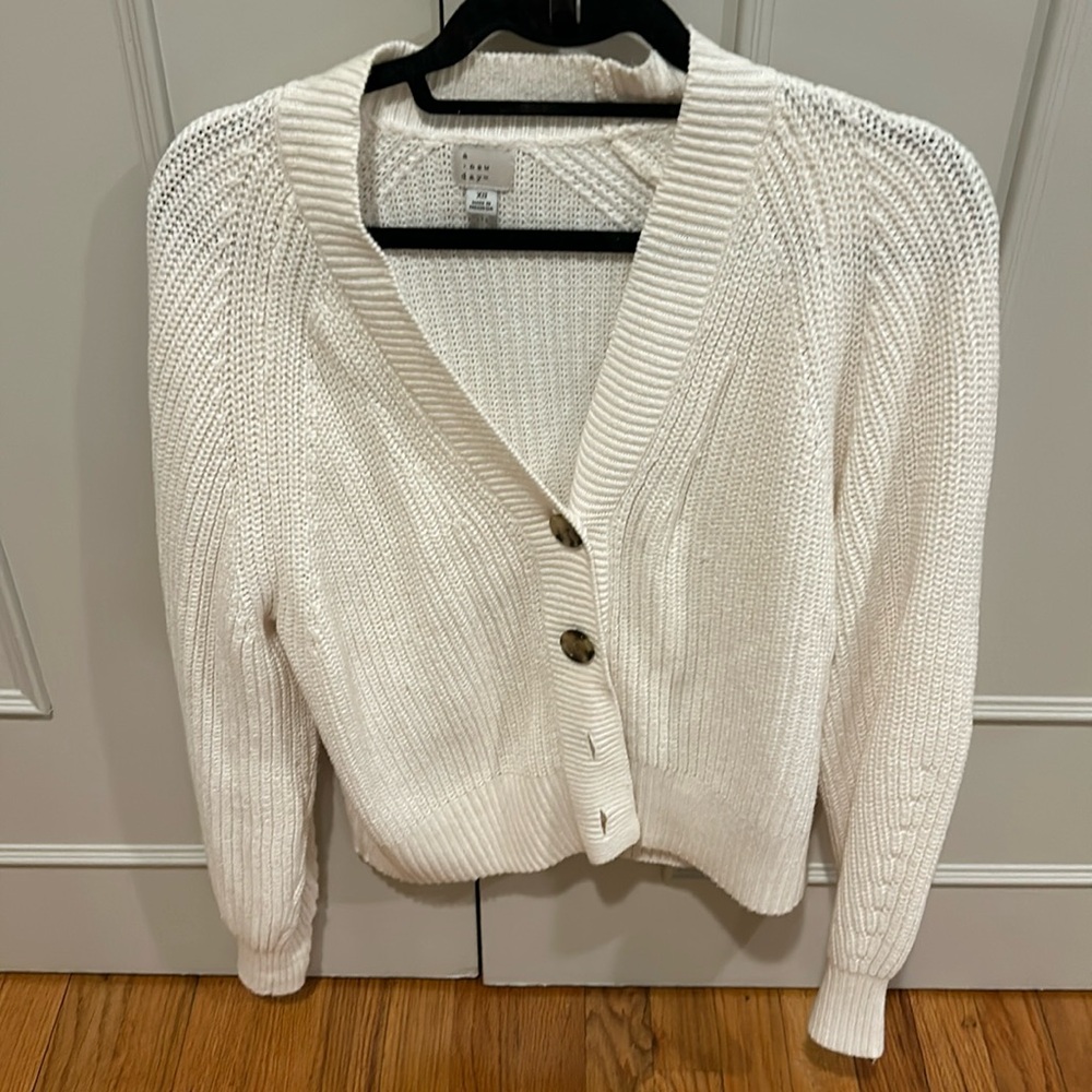 A New Day White Cardigan XS